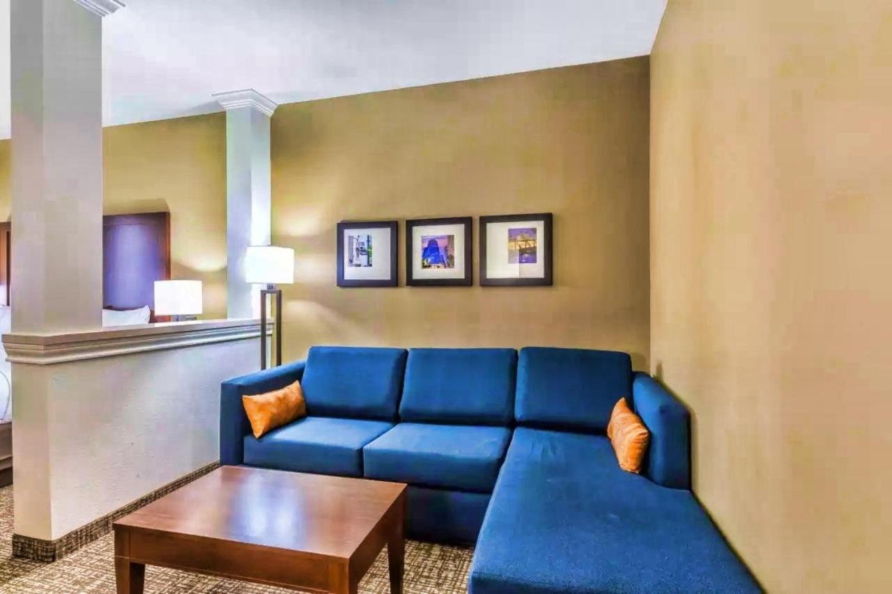 Comfort Suites Houston I45 North Aldine Εξωτερικό φωτογραφία
