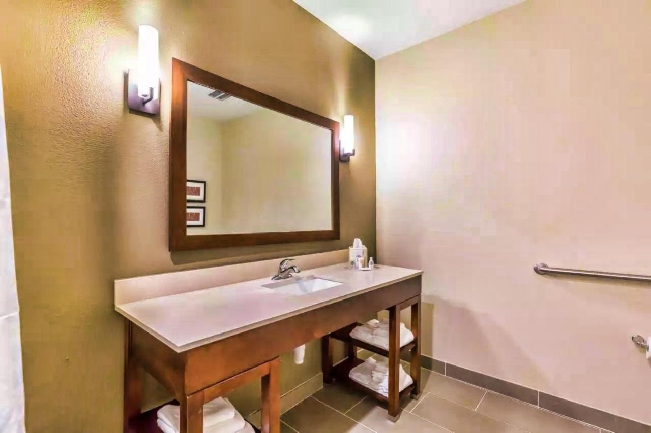 Comfort Suites Houston I45 North Aldine Εξωτερικό φωτογραφία